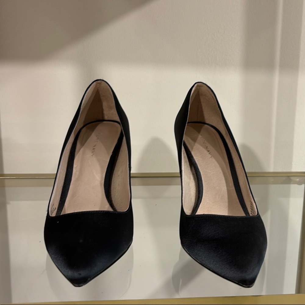 Black Suede Heels with Pointed Toe